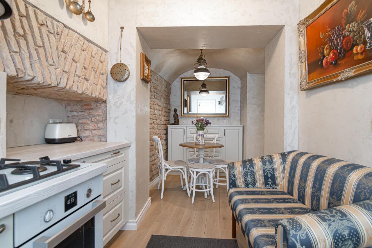 Luxury Apartment In Pilies Street Vilnius Ngoại thất bức ảnh