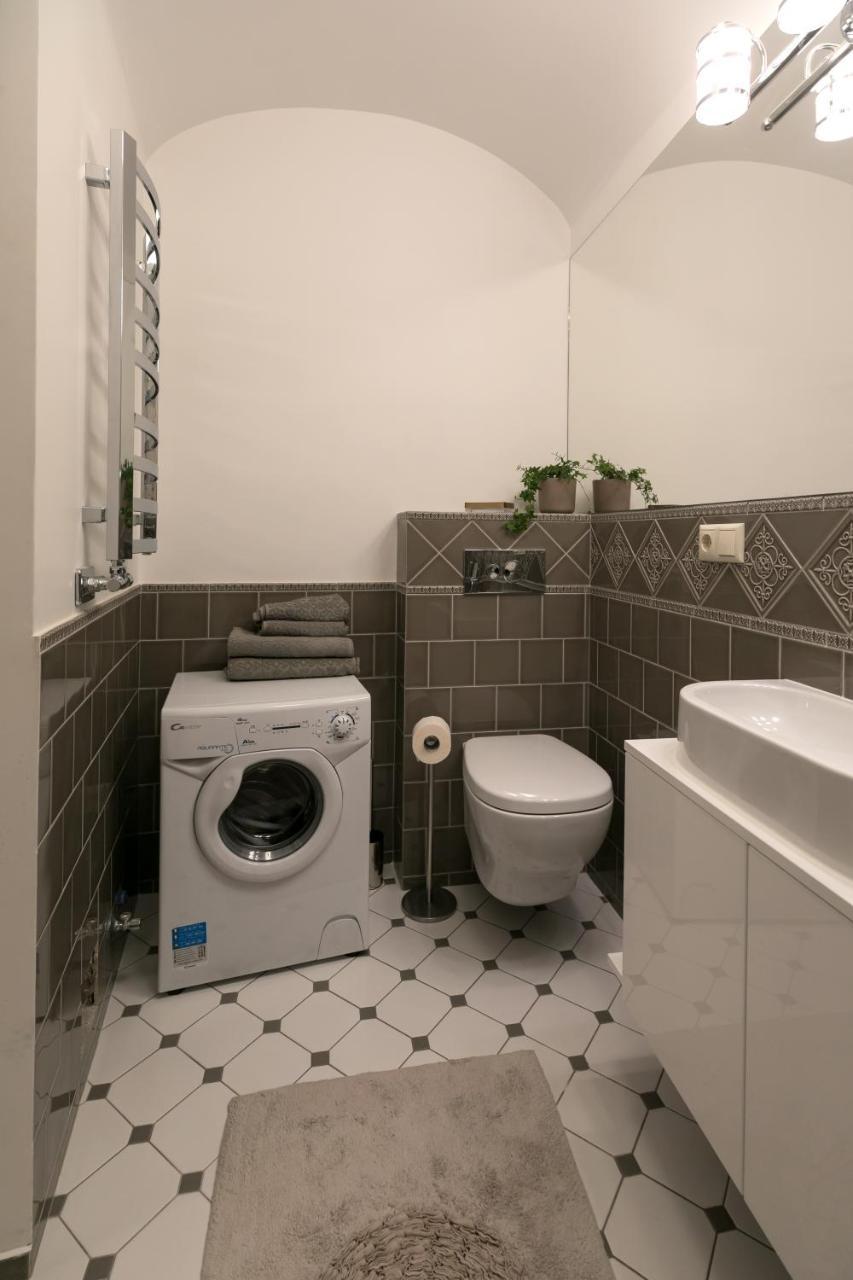 Luxury Apartment In Pilies Street Vilnius Ngoại thất bức ảnh