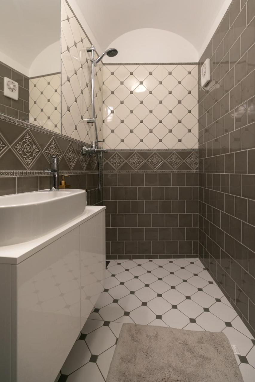 Luxury Apartment In Pilies Street Vilnius Ngoại thất bức ảnh